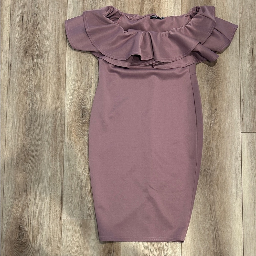 Boohoo Off-Shoulder Ruffle Midi Dress in Mauve